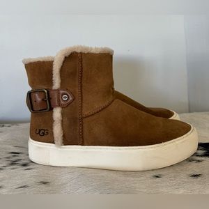 UGG Women’s Aika Suede Chestnut Boots Size 7